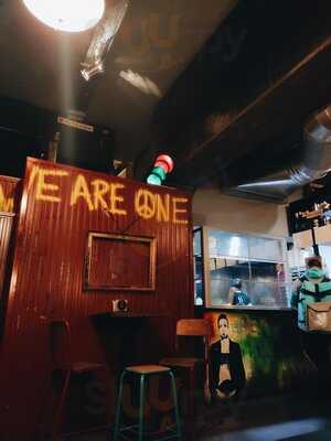 Clandestino Burger Joint