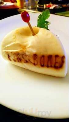 Buns & Bones Antón Martín