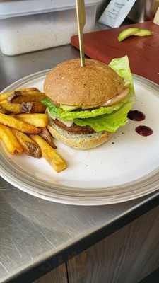 Enjoy Deli Smart Food & Drink