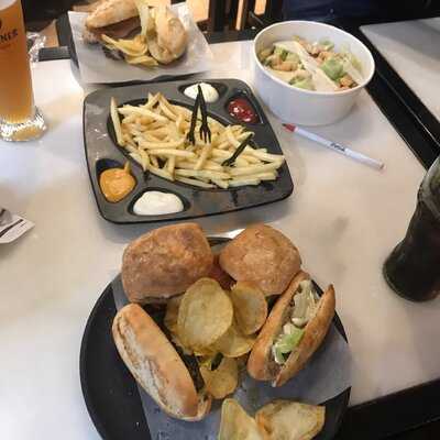 Cerveceria 100 Montaditos