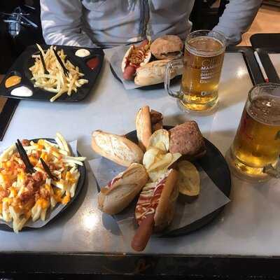Cerveceria 100 Montaditos
