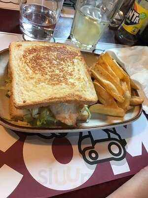 Restaurante Bar Al Traste Fun & Food