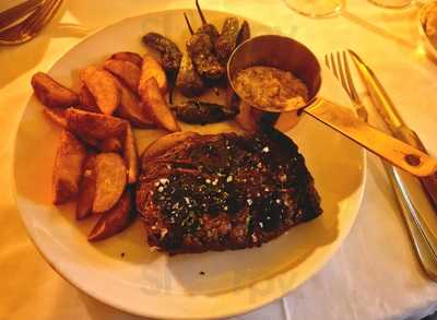 El Perro Y La Galleta