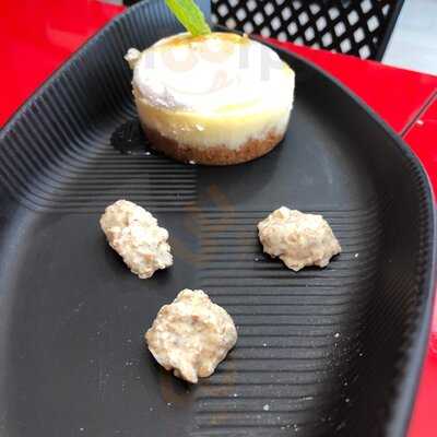 Tuk Tuk Asian Street Food Cisneros