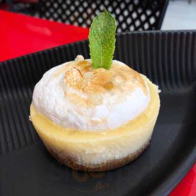 Tuk Tuk Asian Street Food Cisneros