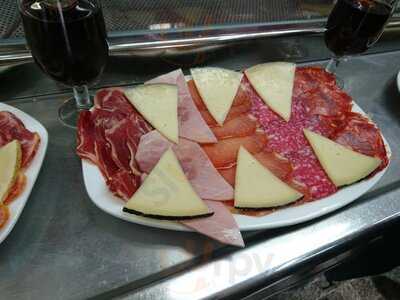 Museo Del Jamon