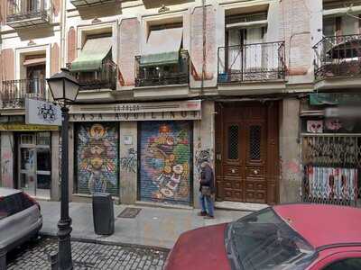 La Falda De Lavapiés