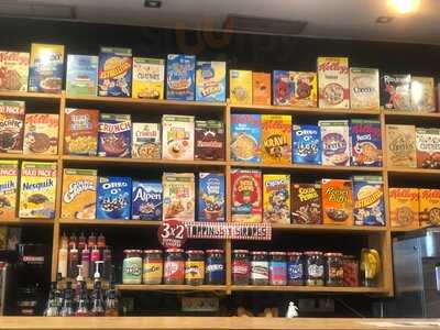 Cereal Hunters Café