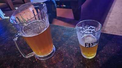 Five Points Sports Bar