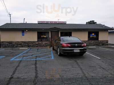 Five Points Sports Bar