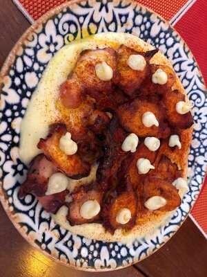 La Escalera De Serrano