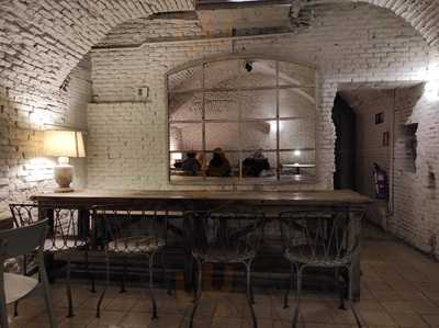 Maricastana Bar & Kitchen