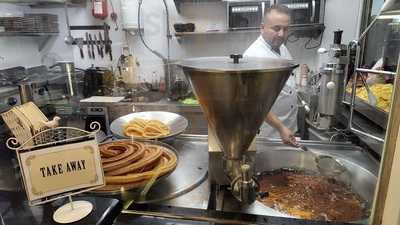 Chocolatería Tacita De Plata
