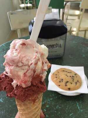 La Commedia - Heladeria Divina