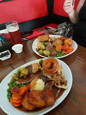 D&g Sports And Family Bar