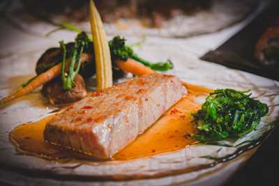 Saigon Music & Lunch