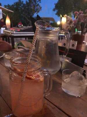 La Mezcaleria Mexiterranea