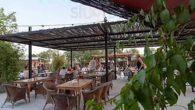 La Mezcaleria Mexiterranea