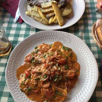 Trattoria La Famiglia