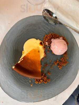 Restaurante Younique Arts Club