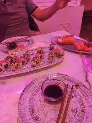 Miss Sushi Santa Ana