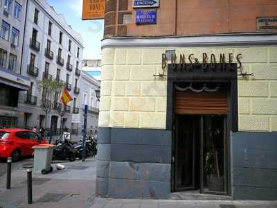 Buns & Bones San Bernardo