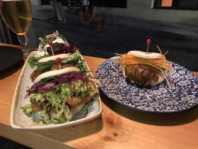 Buns & Bones San Bernardo