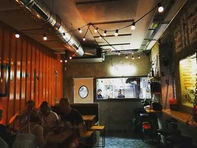 Buns & Bones San Bernardo