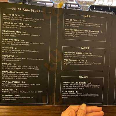 Embalados Gourmet & Holy Bar