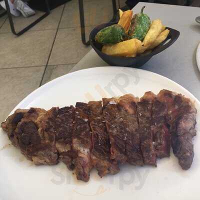 Picalagartos Sky Bar & Restaurant