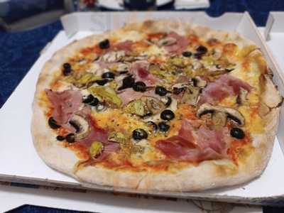 Trattoria In Crescendo