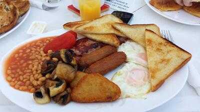 9th Hole Bar And Restaurant