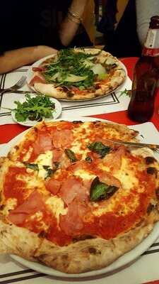 Pizzeria Amadeo Di Napoli Napoli