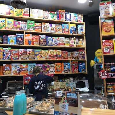 Cereal Hunters Café