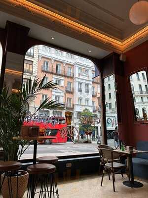 Vermutería Gran Clavel