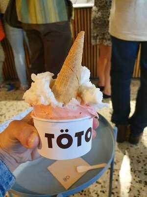 TÖto Ice Cream & Coffee