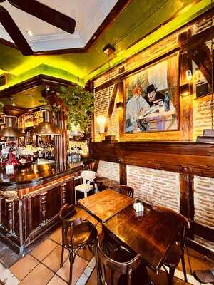 Taberna Tirso De Molina