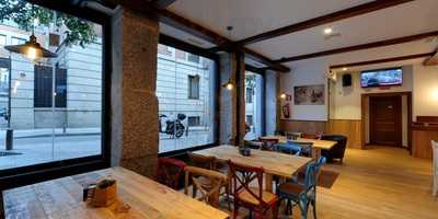 Cuatro Gatos Music Café