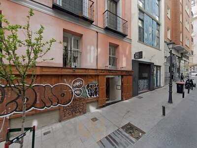 La Tasquita De Enfrente