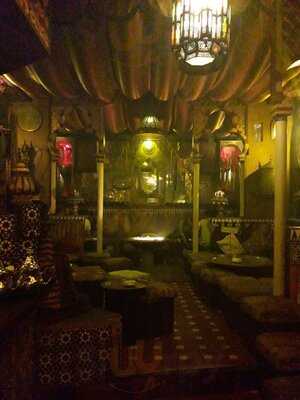 Salon De Te Al Yabal