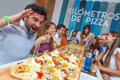 Kilómetros De Pizza