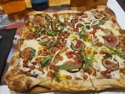 Kilómetros De Pizza