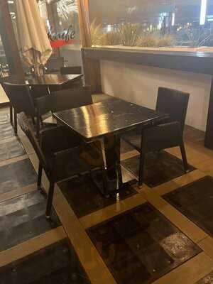 The Knife Arturo Soria