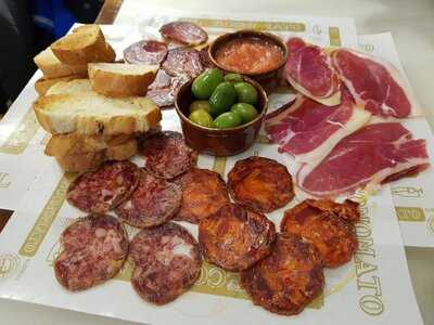 El Economato Las Letras