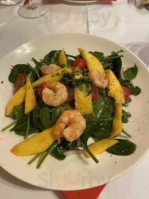 Moncalvillo Cafe Bistro