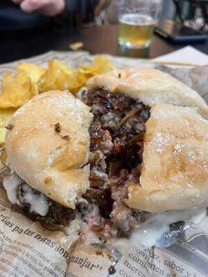 Craft 19 Pastrami Burgers & Beer