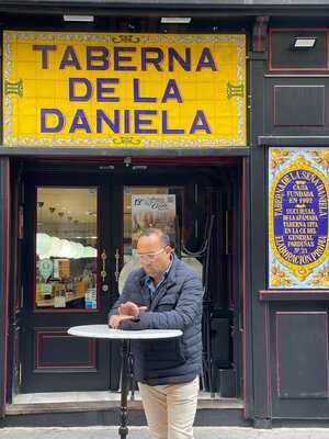 La Daniela Cuchilleros