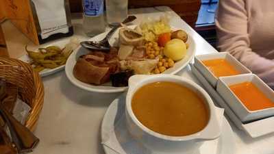 La Daniela Cuchilleros