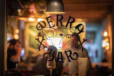 Perro Bar