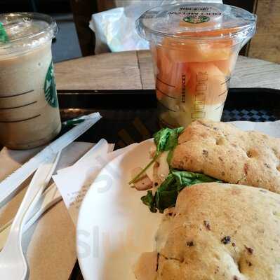 Starbucks Gran Via 30